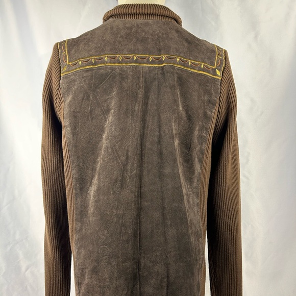 Embroidered coat - Picture 2 of 4